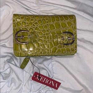 BRAND NEW Merona Small Green Clutch Wallet